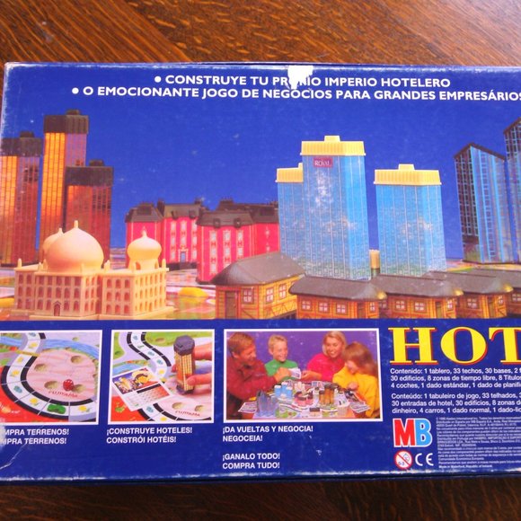 Hotel board game Spanish Version real-estate game 3 dimensional buildings player - Picture 12 of 16